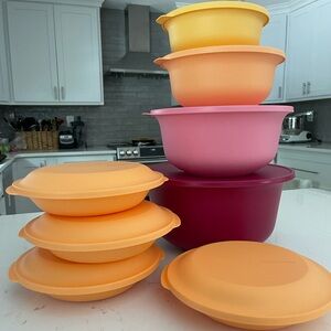 NWT Tupperware Aloha Bowls and Double Plates
